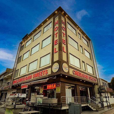 Hotel Cheelgadi Jaipur Eksteriør billede