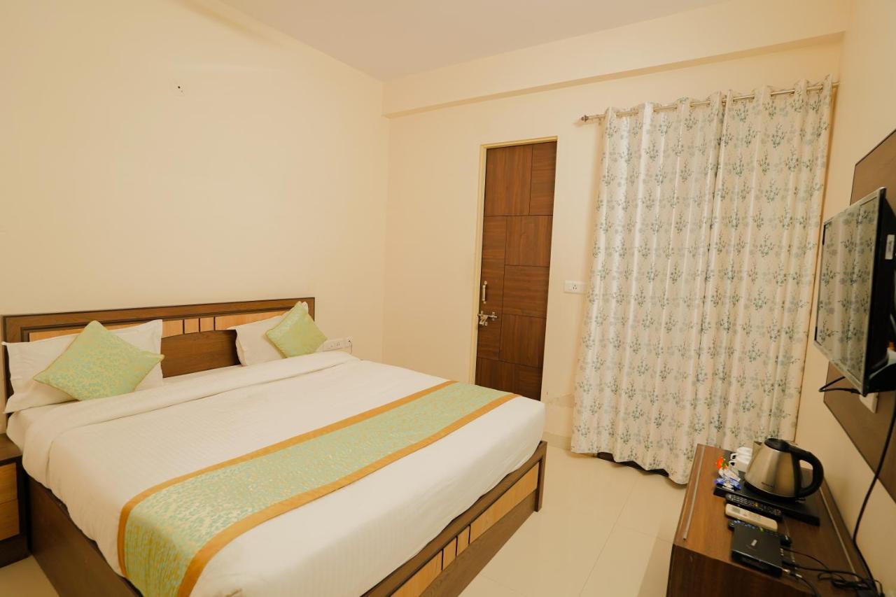 Hotel Cheelgadi Jaipur Eksteriør billede