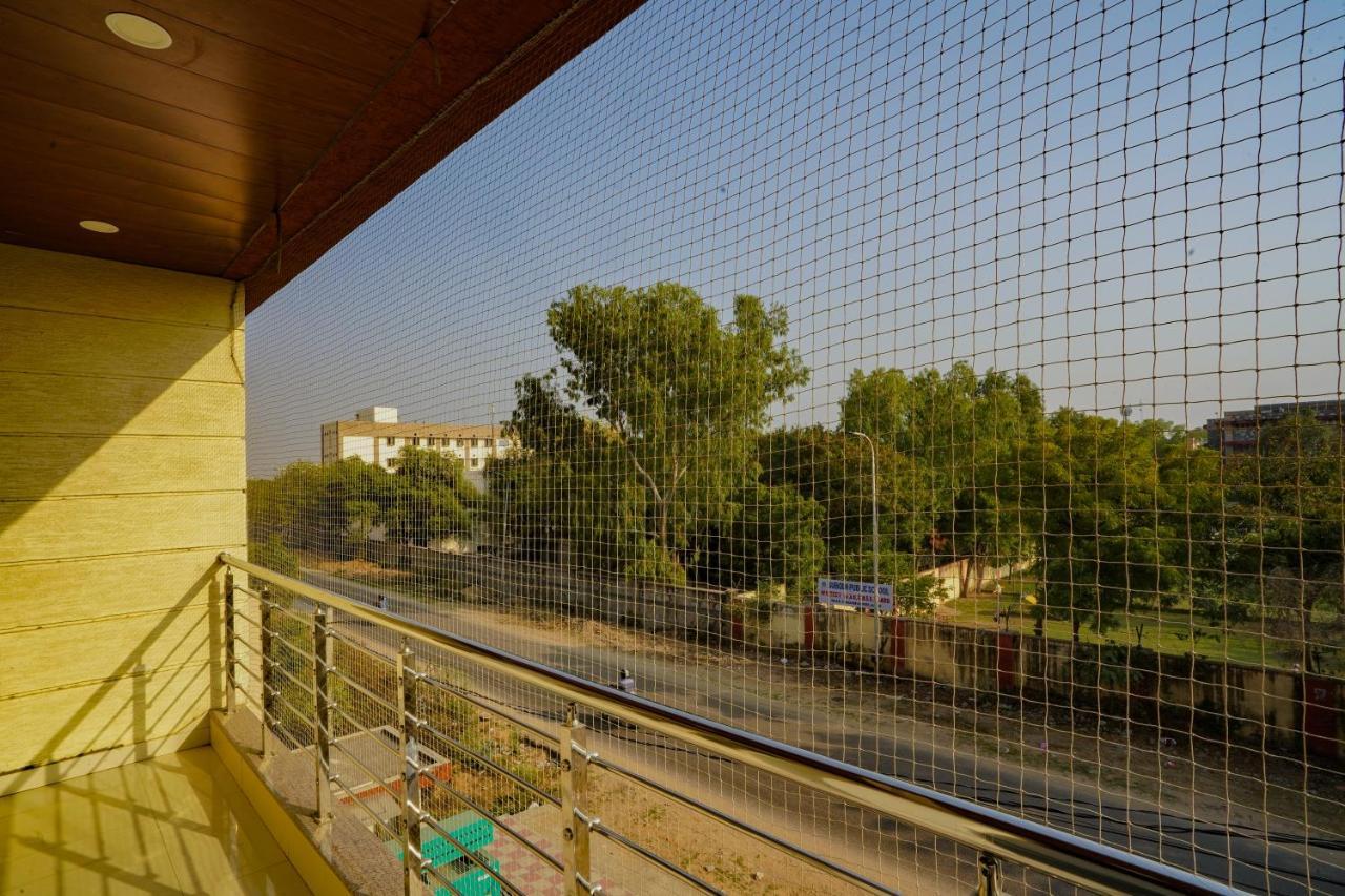 Hotel Cheelgadi Jaipur Eksteriør billede
