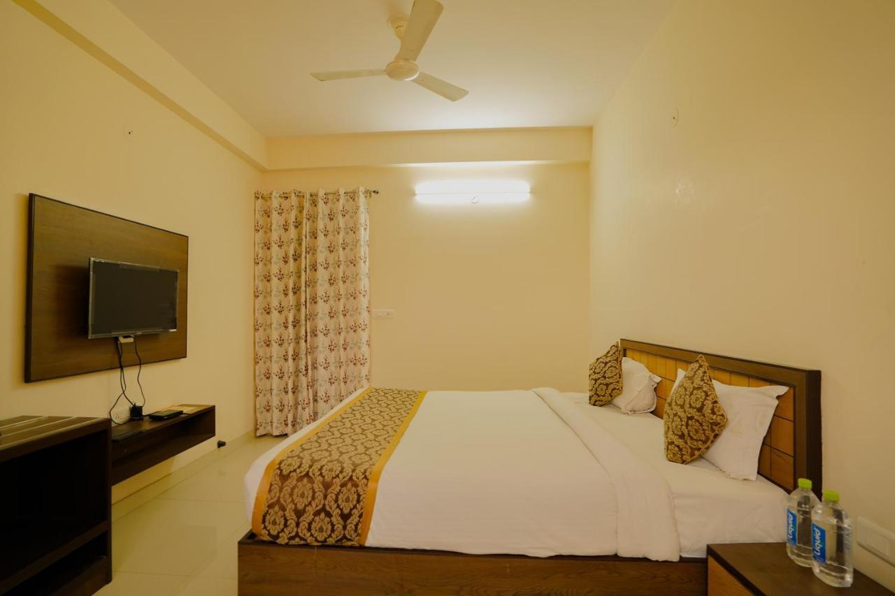 Hotel Cheelgadi Jaipur Eksteriør billede