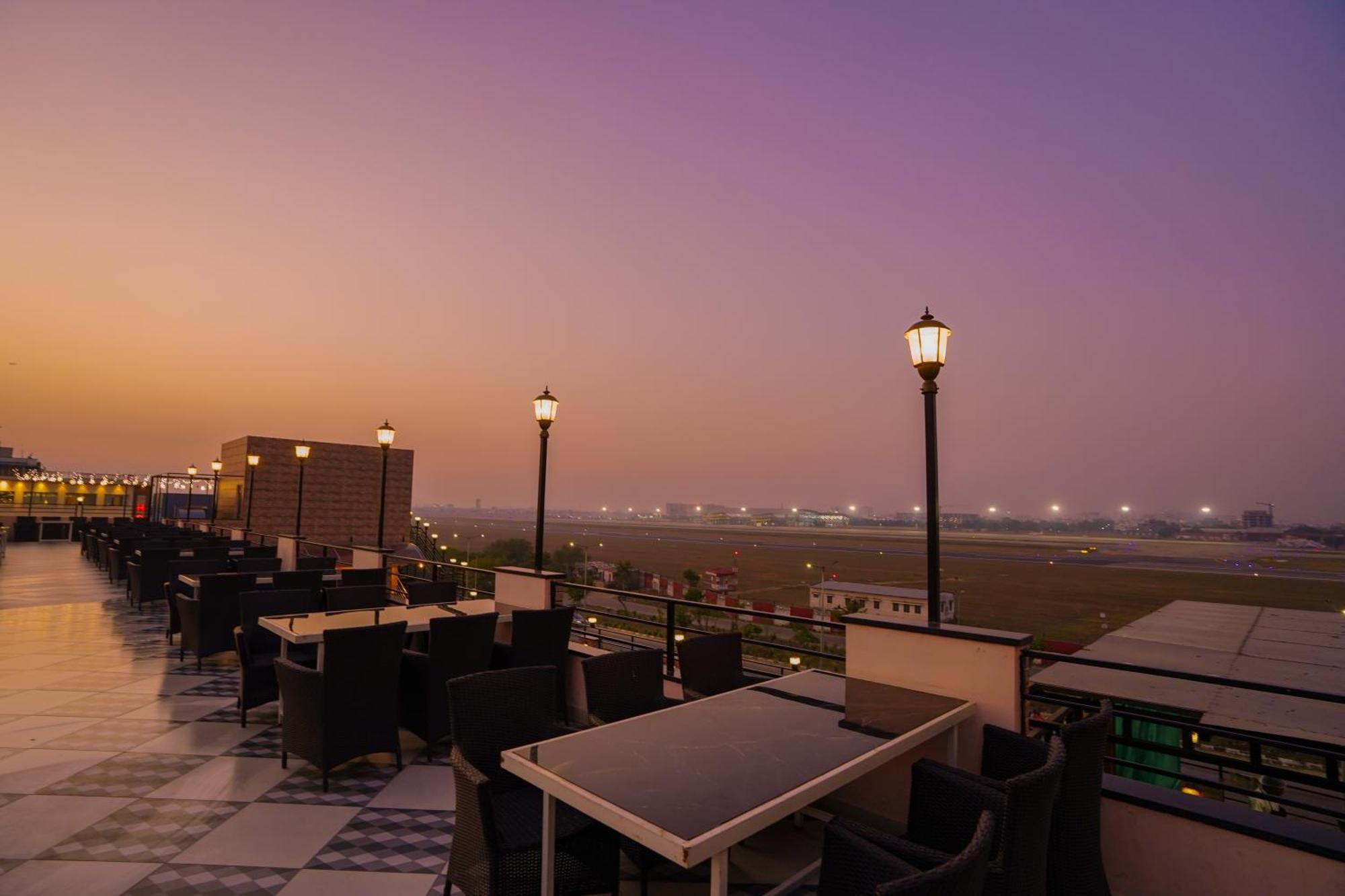 Hotel Cheelgadi Jaipur Eksteriør billede