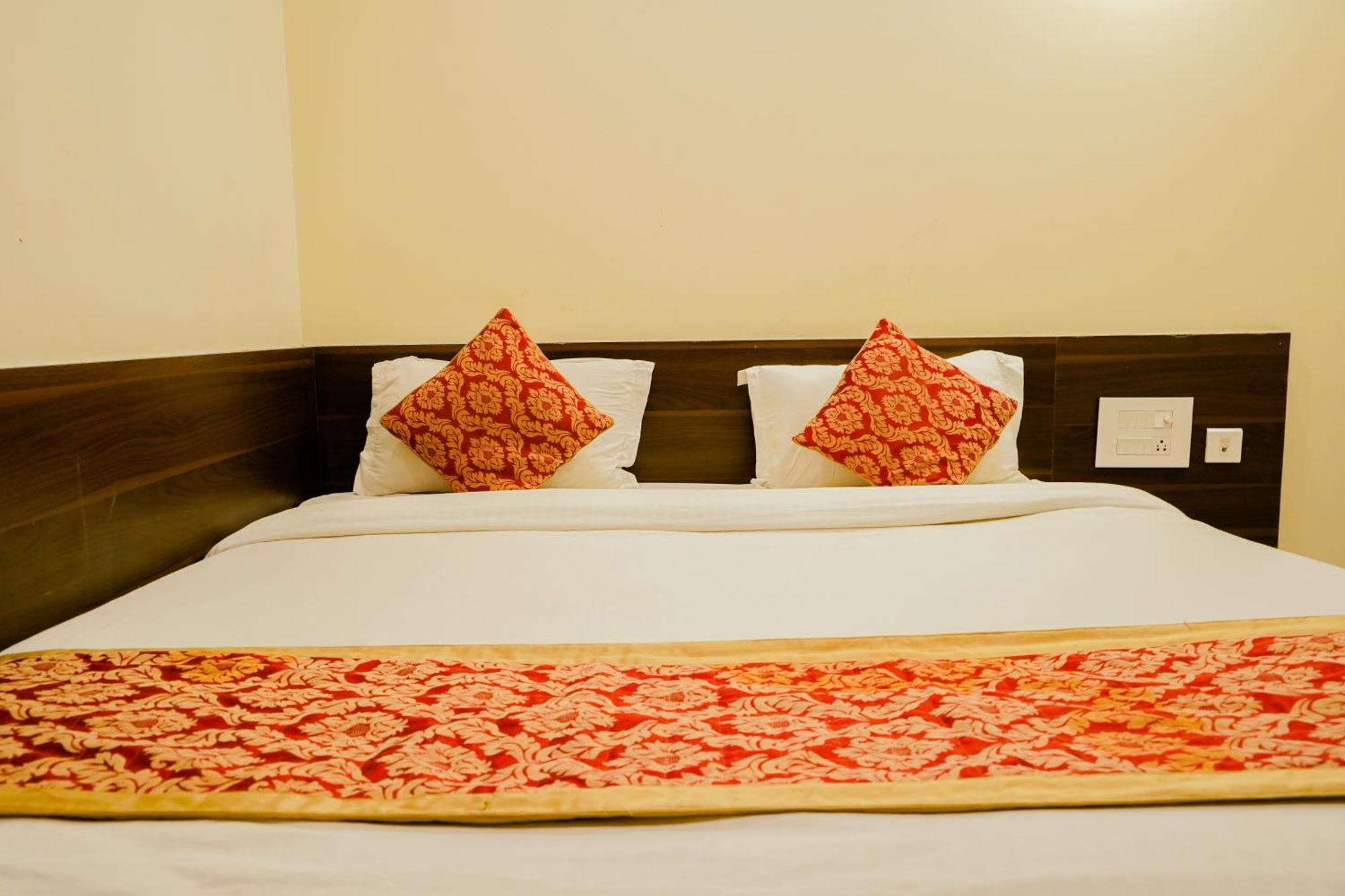 Hotel Cheelgadi Jaipur Eksteriør billede