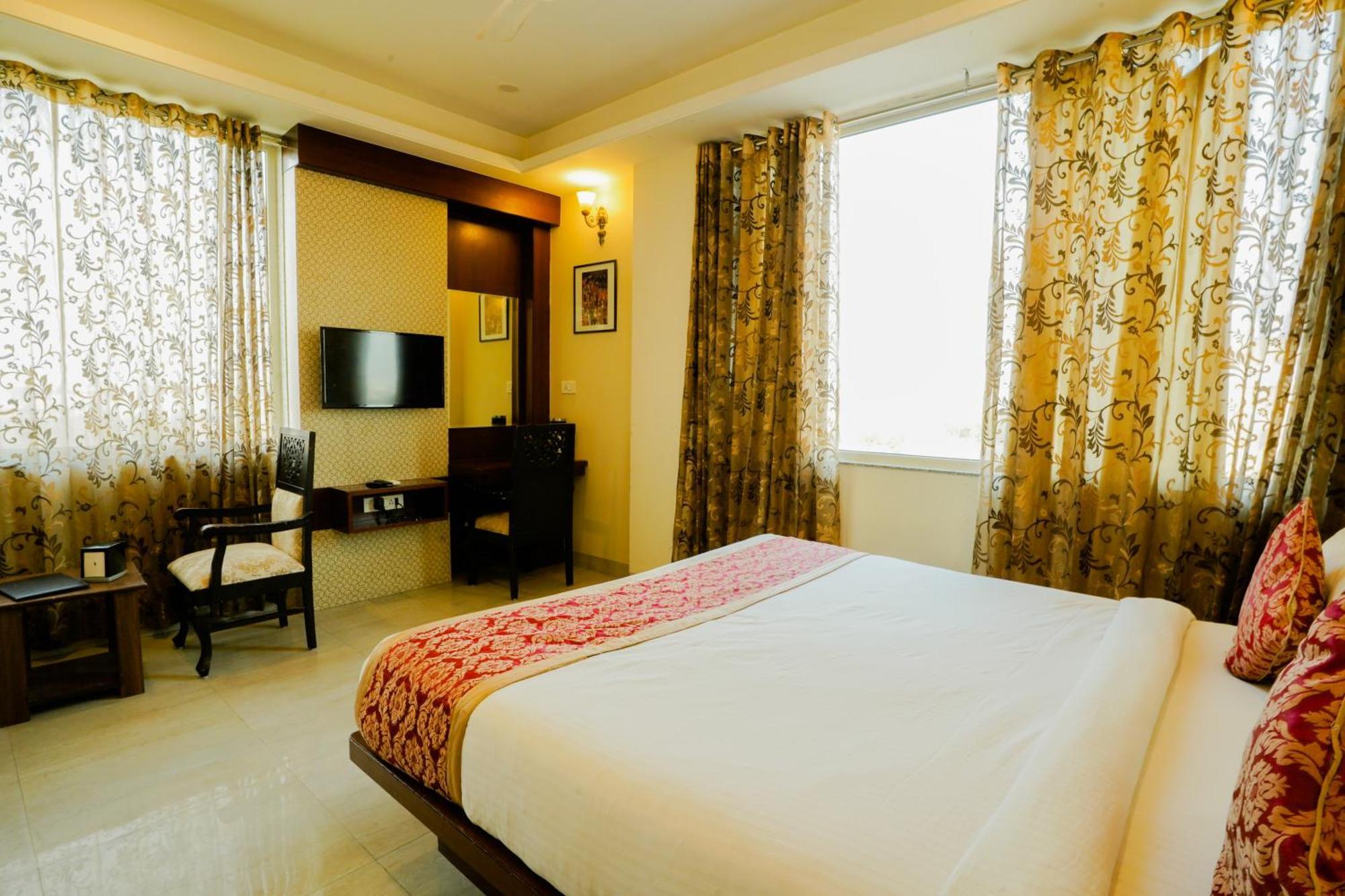 Hotel Cheelgadi Jaipur Eksteriør billede